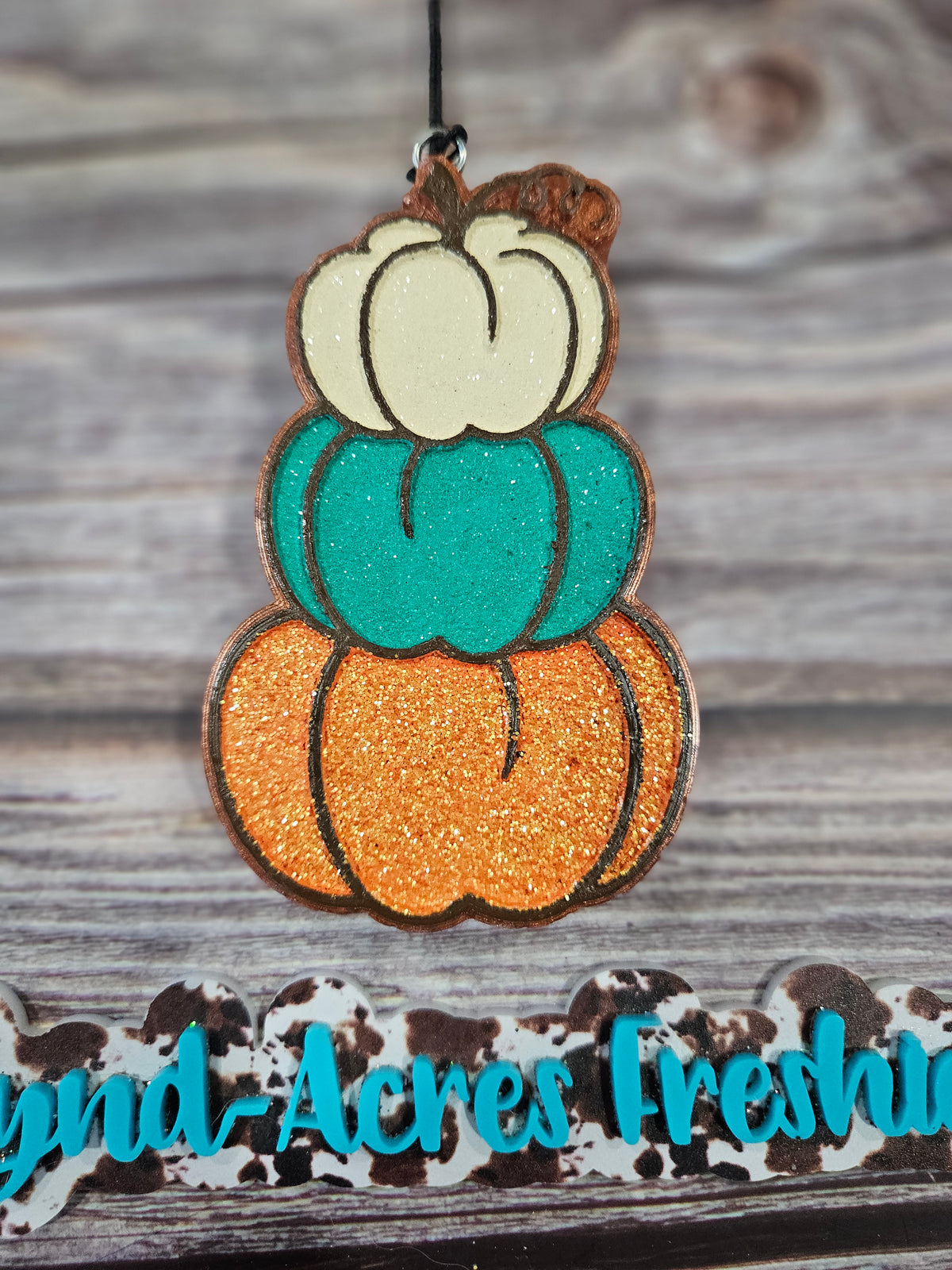 3 Stack Pumpkins
