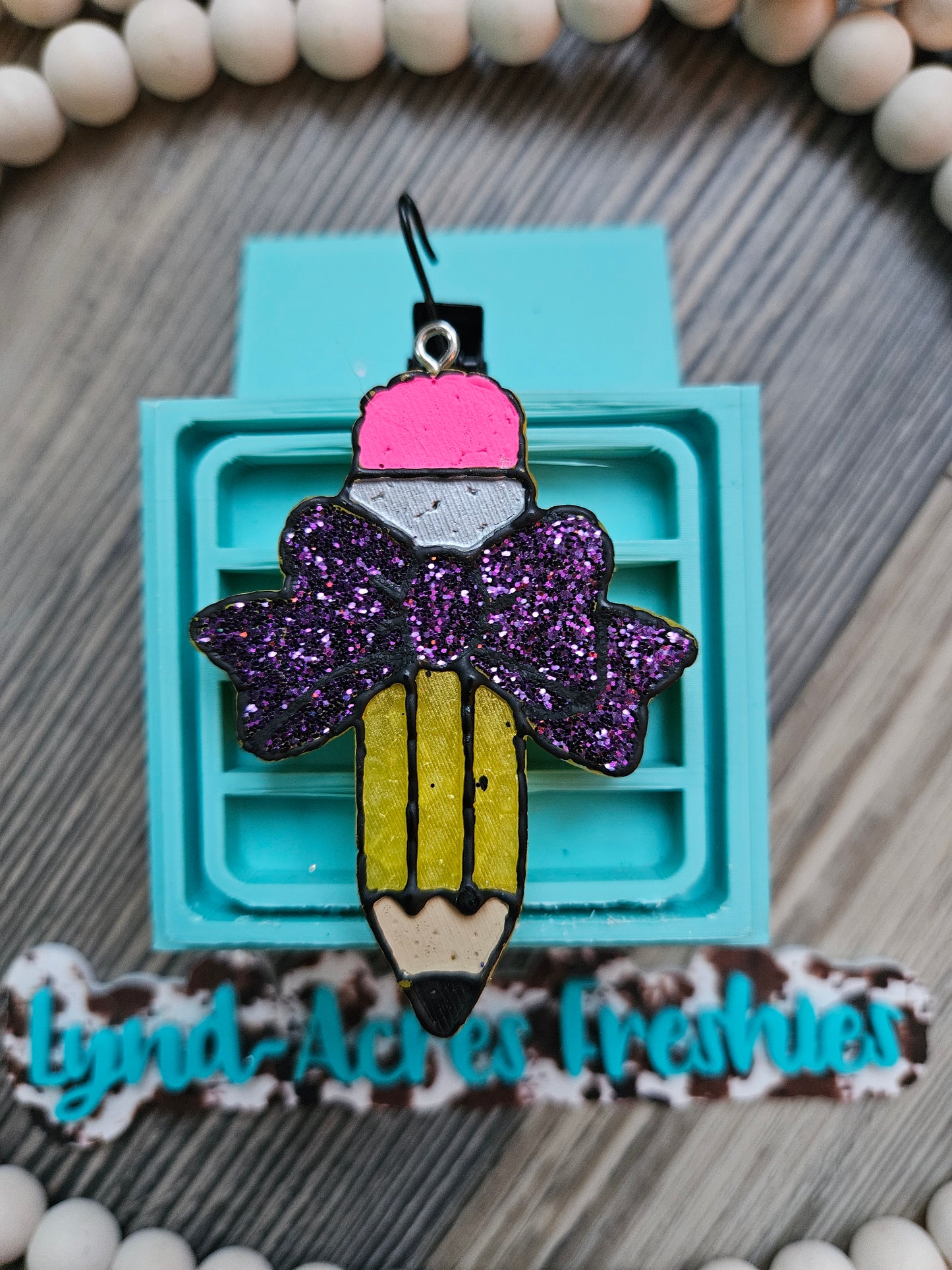 Pencil with Bow Vent Clip