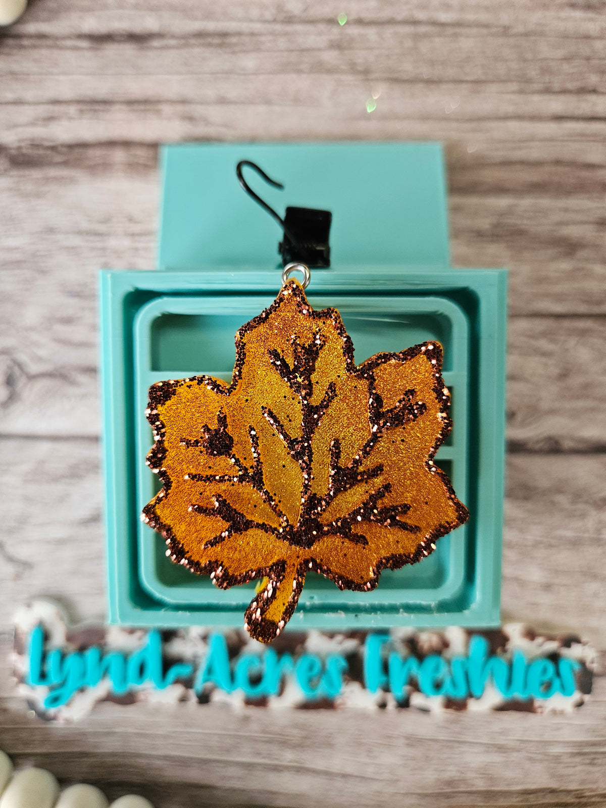 Leaf Vent Clip