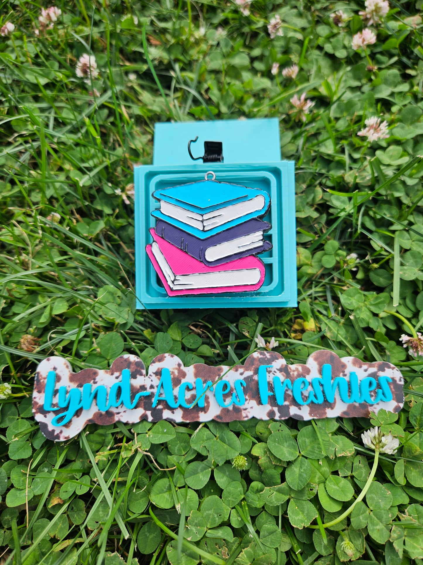 Books Vent Clip