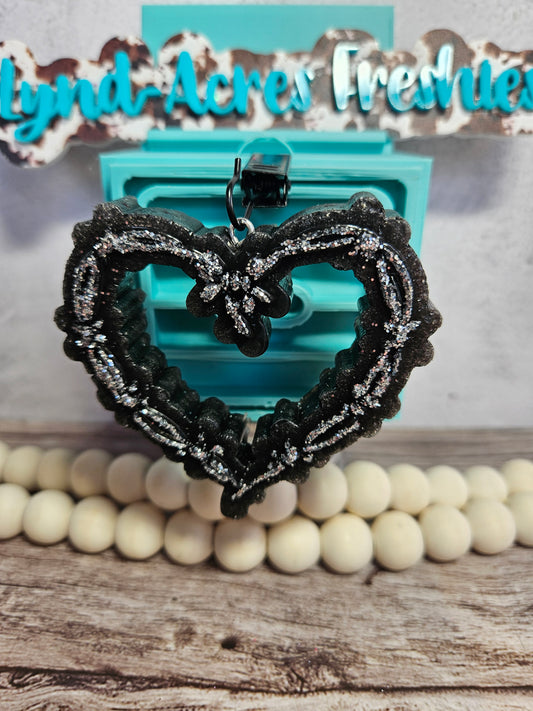 Barbed Wire Heart Vent Clip