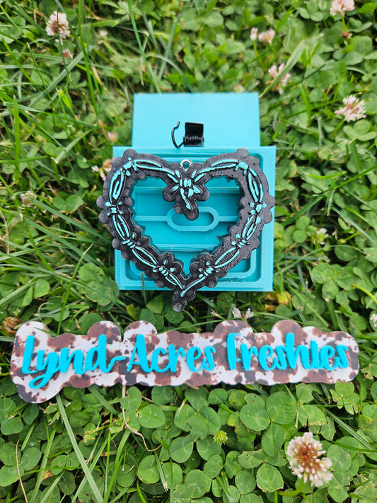 Barbed Wire Heart Vent Clip